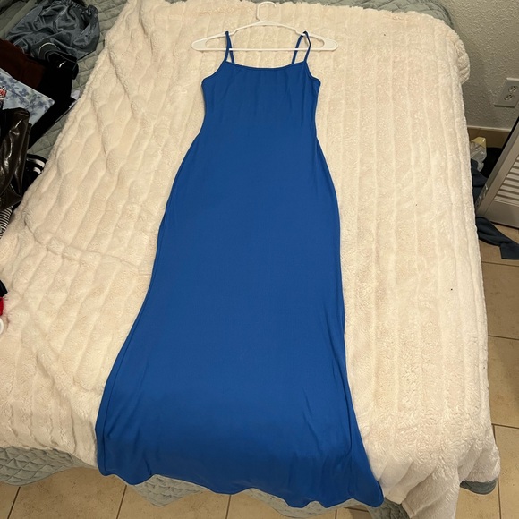 Dresses & Skirts - Elegant Blue Maxi Dress